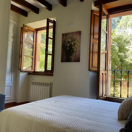 Campo Villa La Hermida Exterior photo