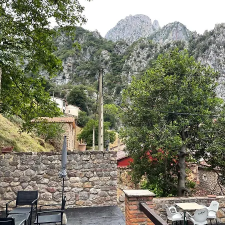 Campo Villa La Hermida Exterior photo